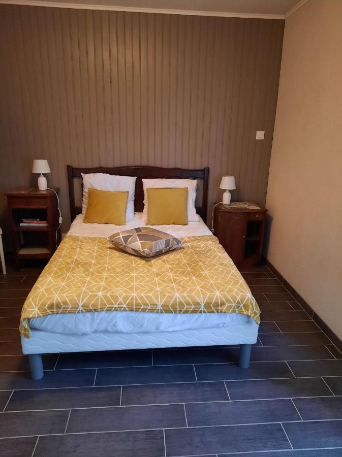 Gites De La Petite Suisse Clecy Ngoại thất bức ảnh